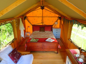  Omarama Oasis - Permaculture Glamping  Похара